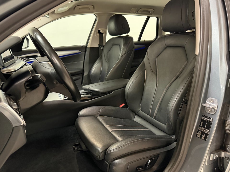 BMW 520d 2,0 Touring Connected aut. 5d