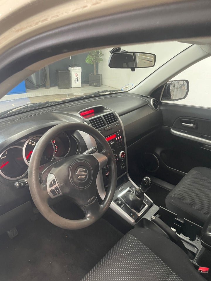 Suzuki Grand Vitara 1,9 DDiS GLS Van 5d