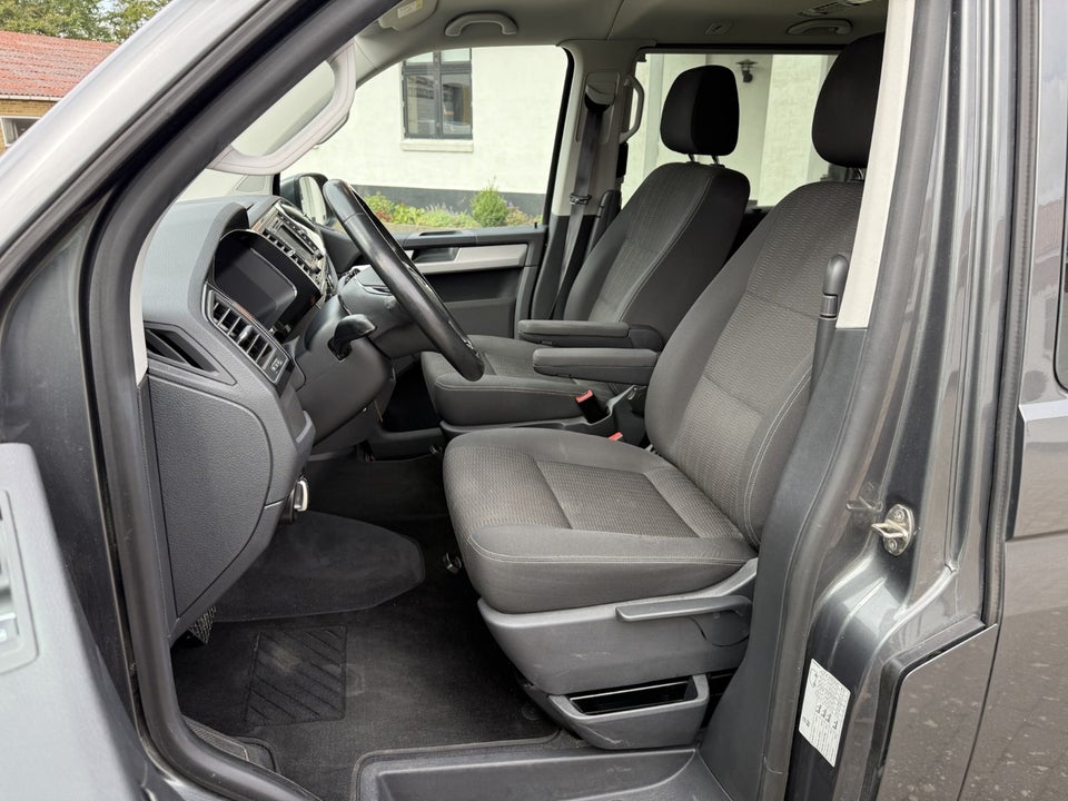 VW Multivan 2,0 TDi 150 Comfortline DSG kort