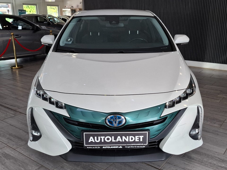 Toyota Prius 1,8 Plug-in Hybrid H3 MDS 5d