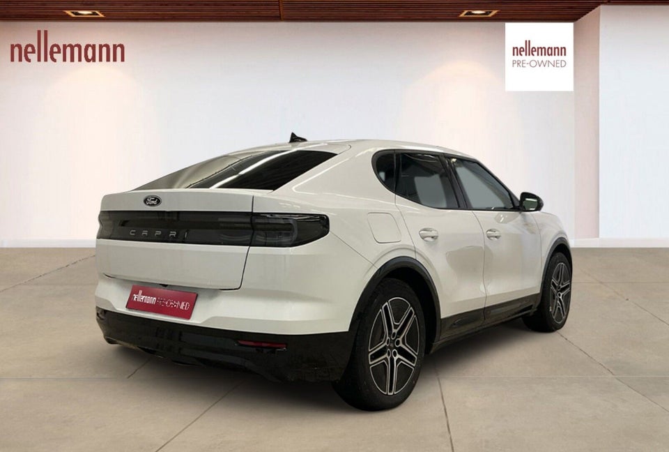 Ford Capri 77 Premium Extended Range 5d