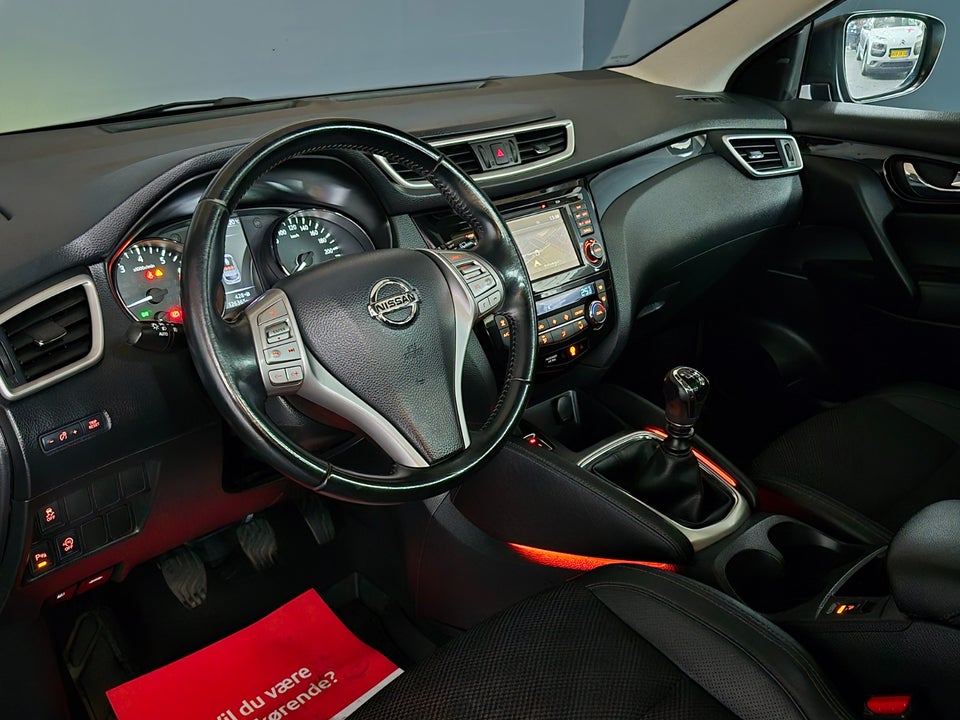 Nissan Qashqai 1,2 Dig-T 115 Tekna 5d