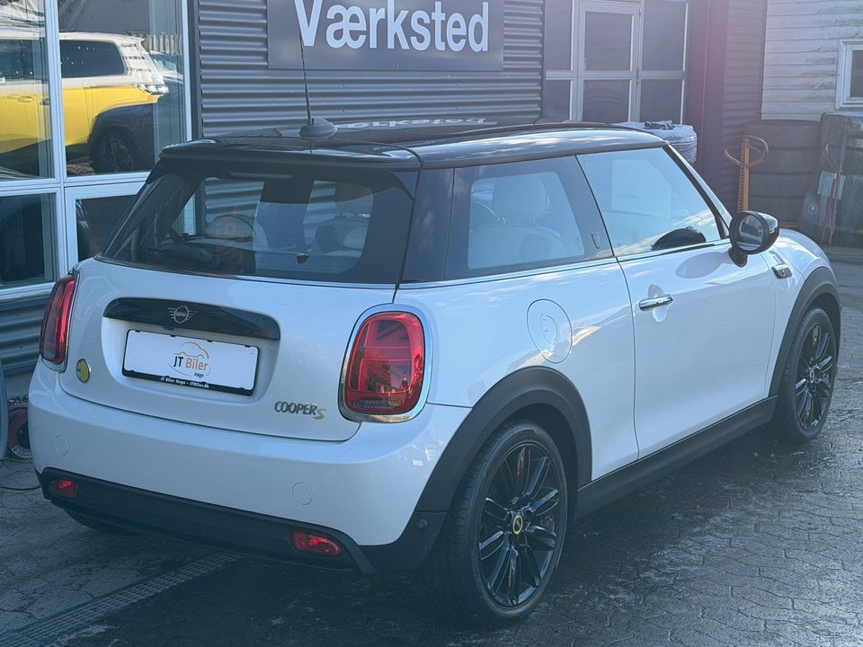 MINI Cooper SE Maximise 3d