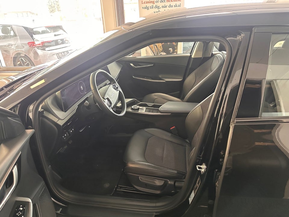 Kia EV6 77 Long Range Active Business 5d