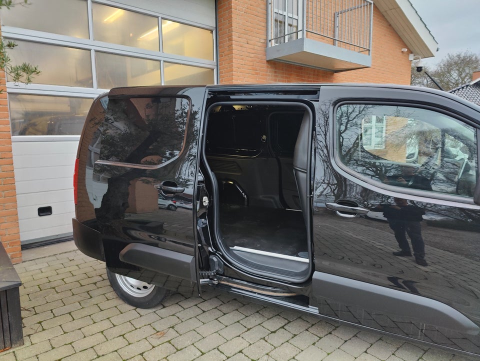 Citroën Berlingo 1,5 BlueHDi 130 L2 ProffLine+ EAT8 Van