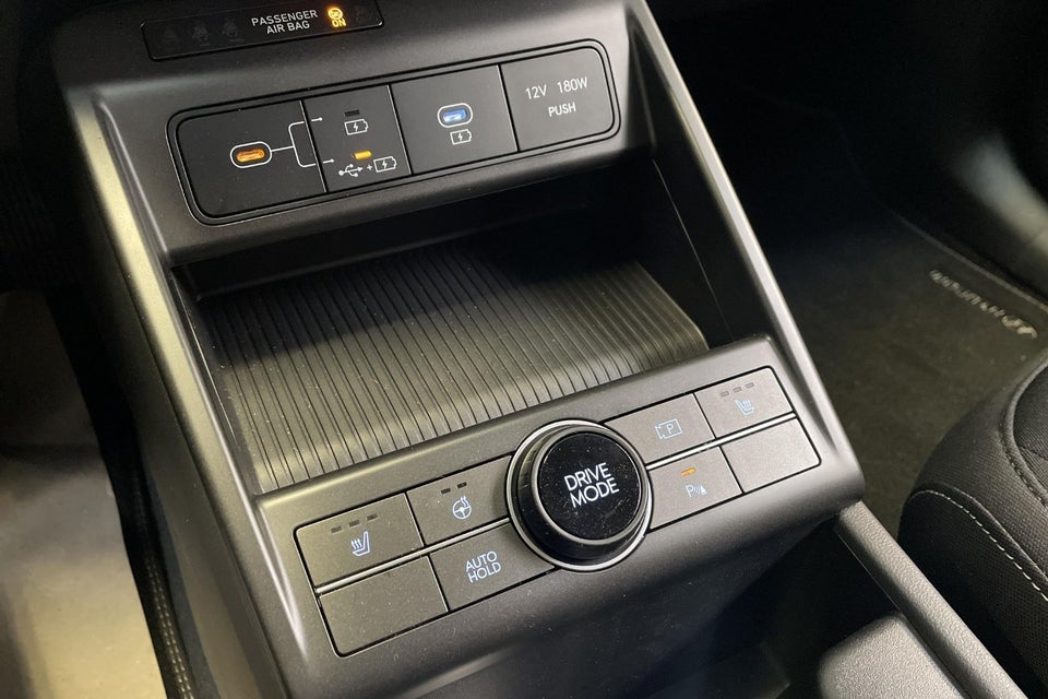 Hyundai Kona 48 EV Essential 5d