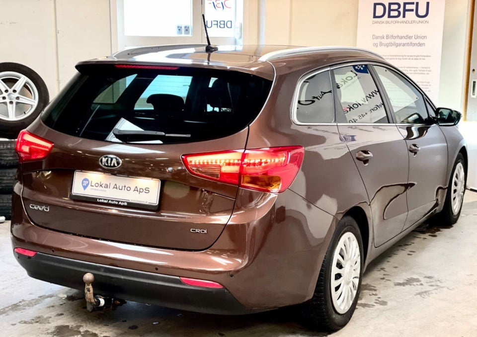 Kia Ceed 1,6 CRDi 128 Premium+ SW aut. 5d