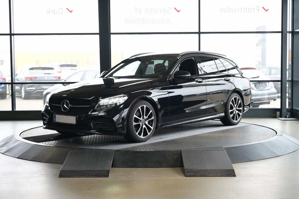 Mercedes C220 d 2,0 AMG Line Night Edition stc. aut. 5d