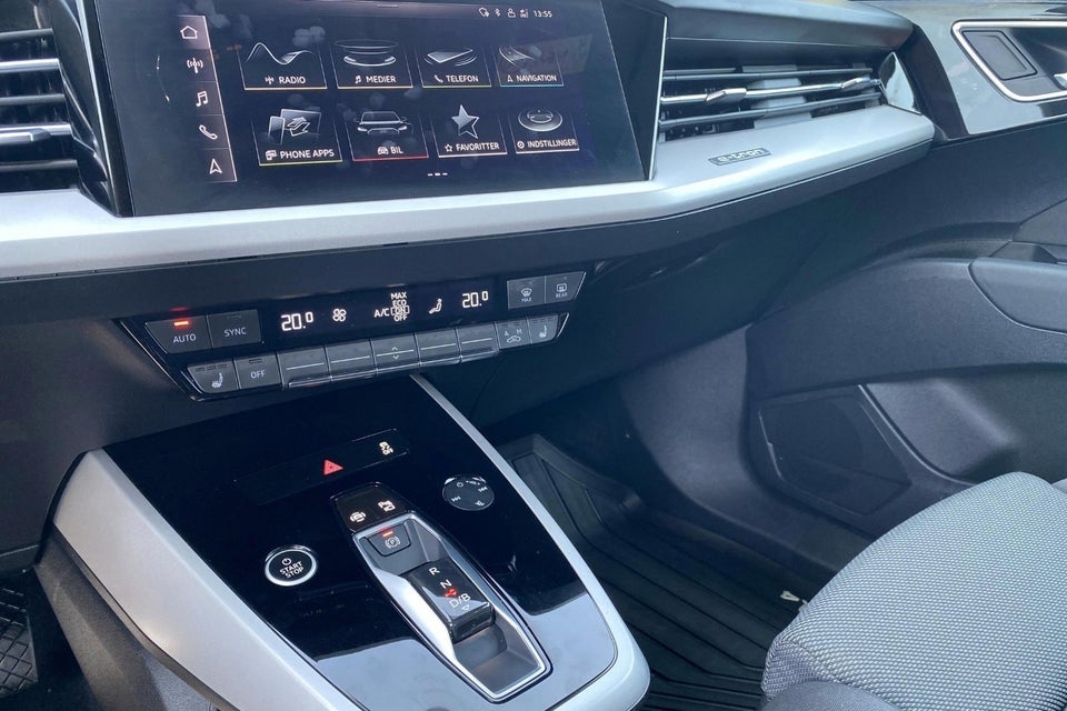 Audi Q4 e-tron 40 Attitude 5d