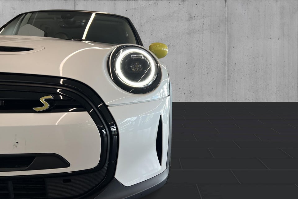 MINI Cooper SE Classic Trim 3d
