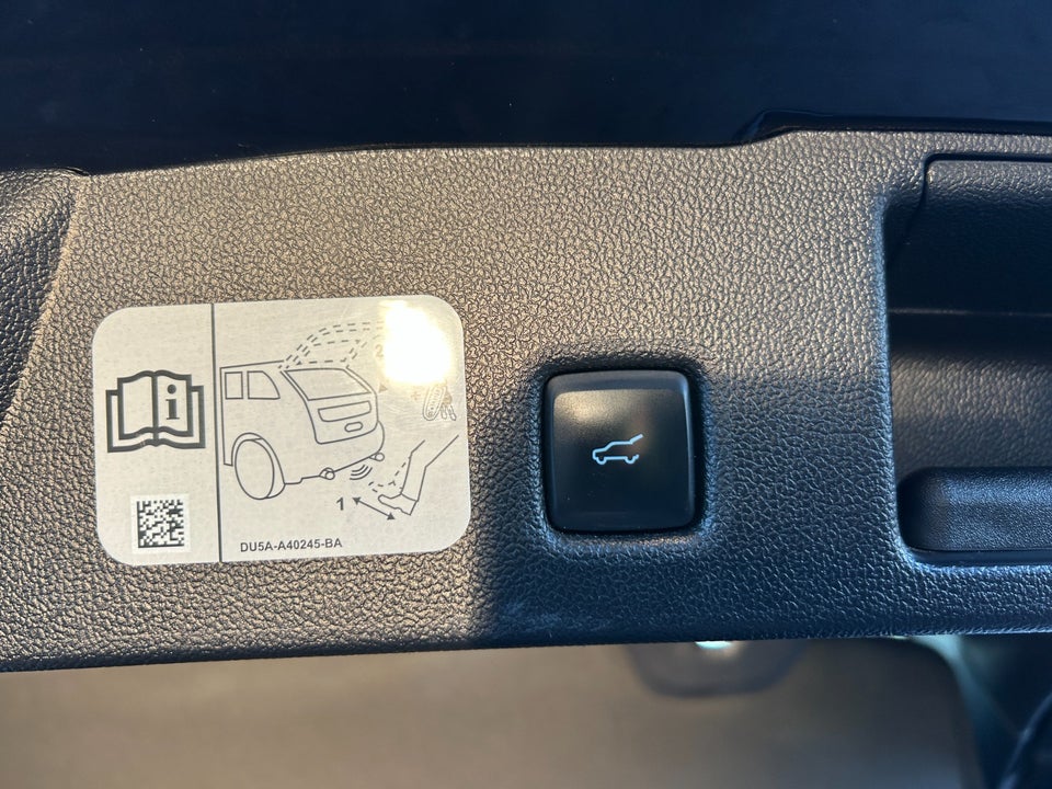 Ford Kuga 2,5 PHEV ST-Line X CVT 5d