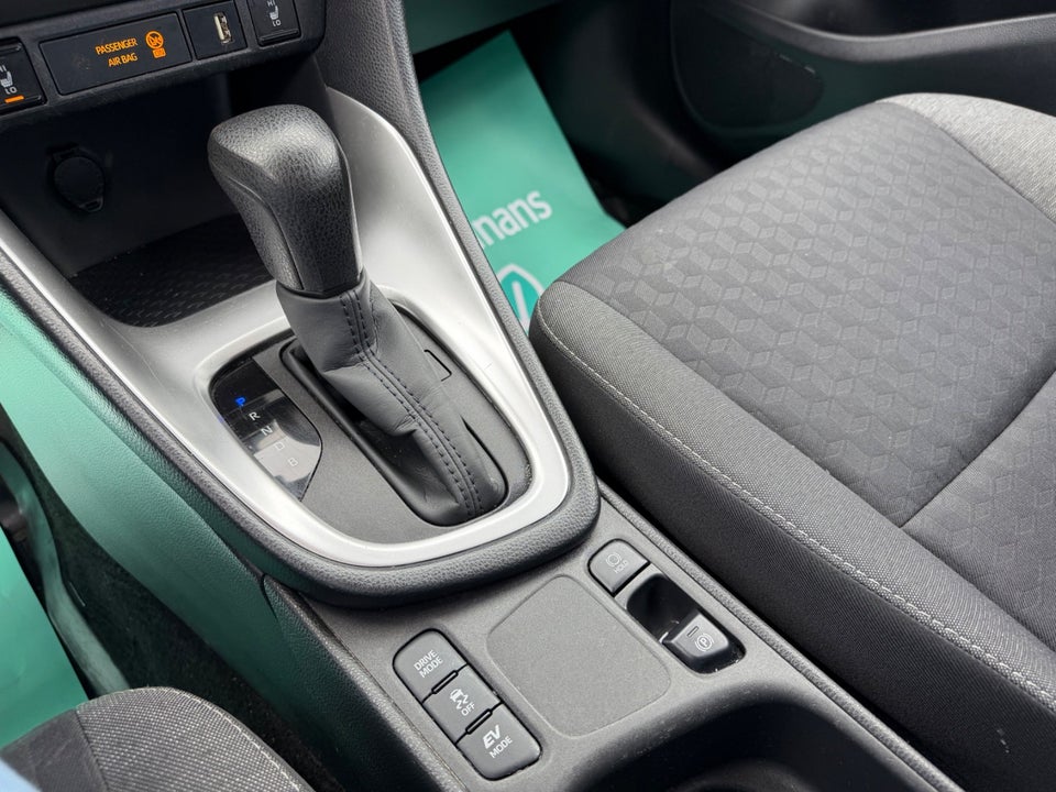 Toyota Yaris 1,5 Hybrid H3 e-CVT 5d