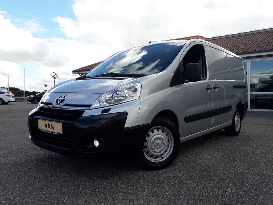 Toyota ProAce 2,0 D 128 T2 L2H1 4d