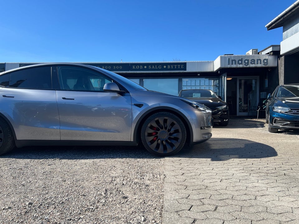 Tesla Model Y Performance AWD 5d