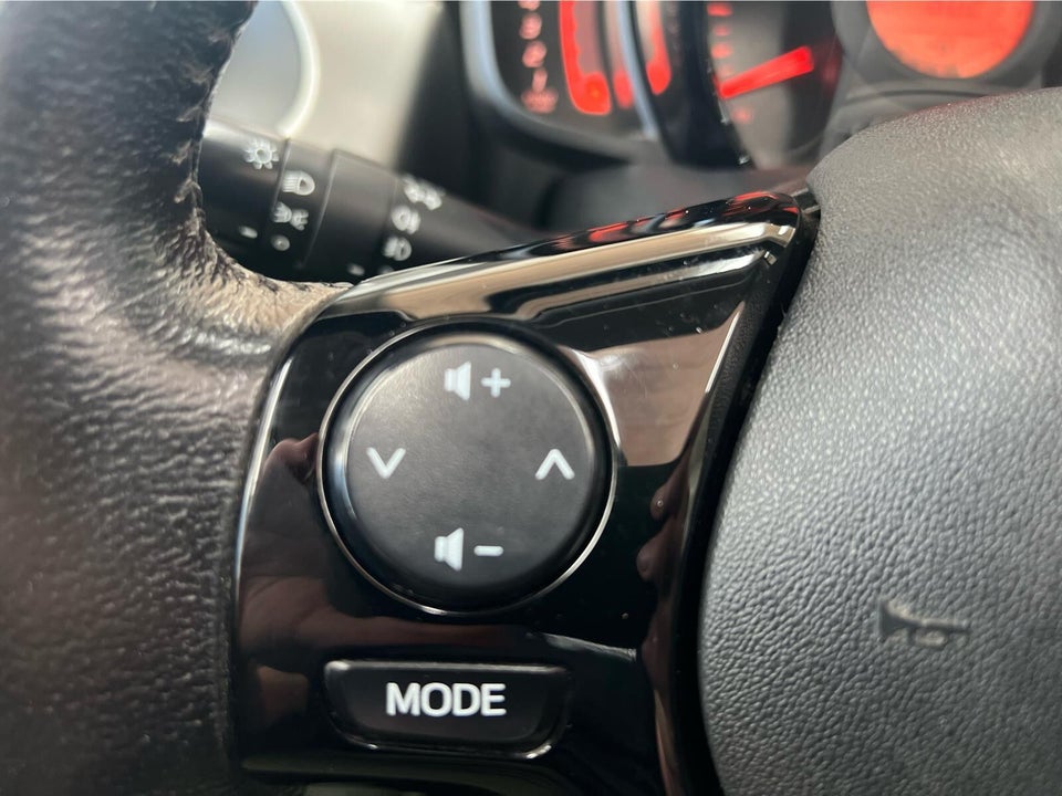 Peugeot 108 1,0 e-VTi 69 Desire TOP! 5d