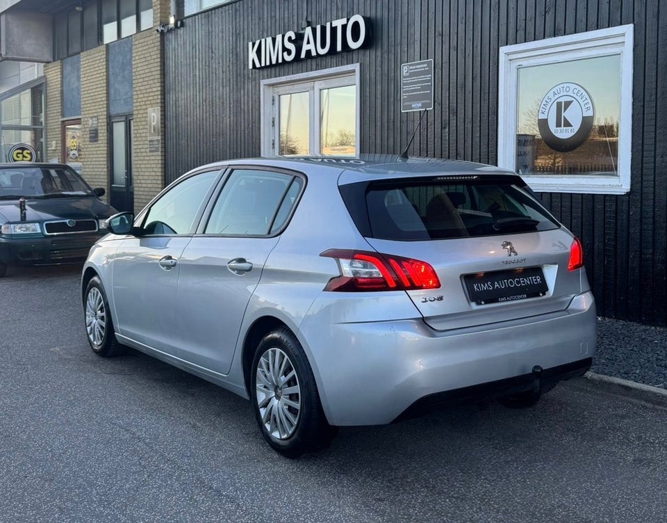 Peugeot 308 1,2 VTi 82 Active 5d
