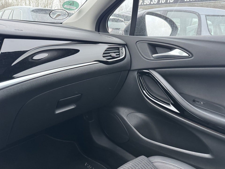 Opel Astra 1,2 T 110 Elegance 5d