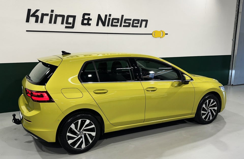 VW Golf VIII 1,4 eHybrid DSG 5d