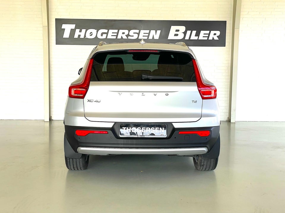 Volvo XC40 2,0 T4 190 Momentum aut. 5d