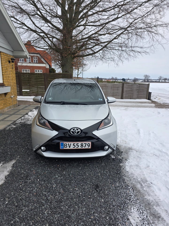 Toyota Aygo 1,0 VVT-i x-change 5d