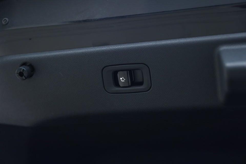 Mercedes CLA250+ EQ Progressive Premium Plus 4d