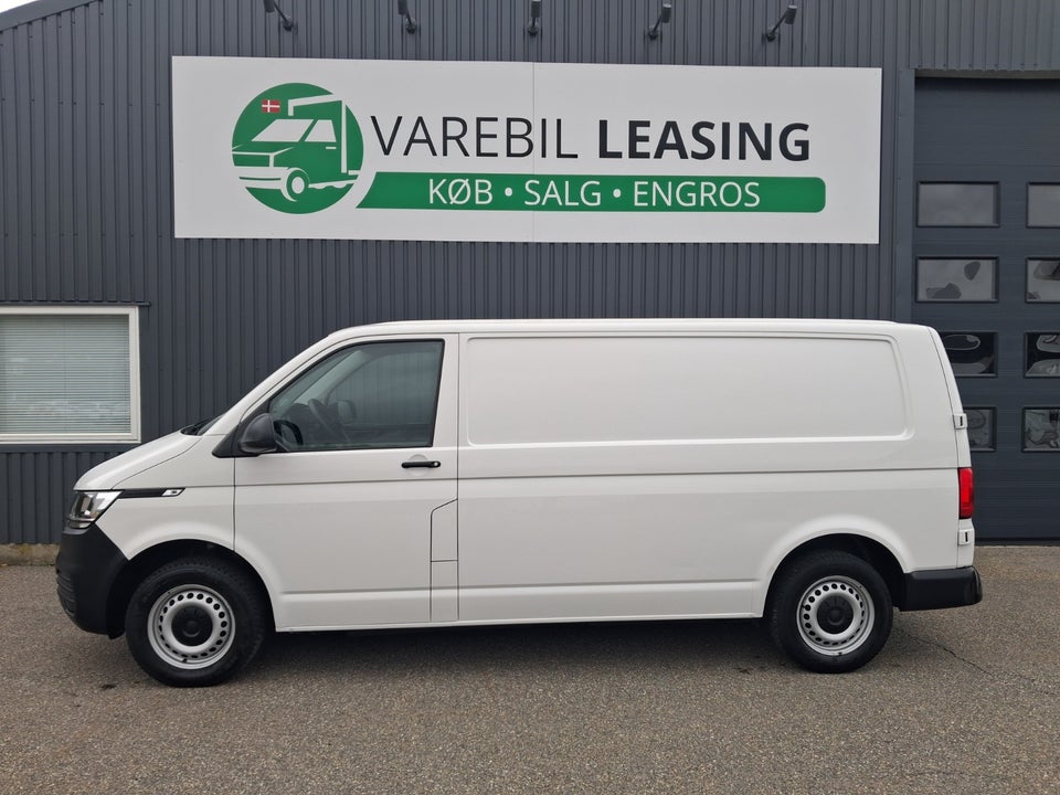 VW Transporter 2,0 TDi 110 Kassevogn lang