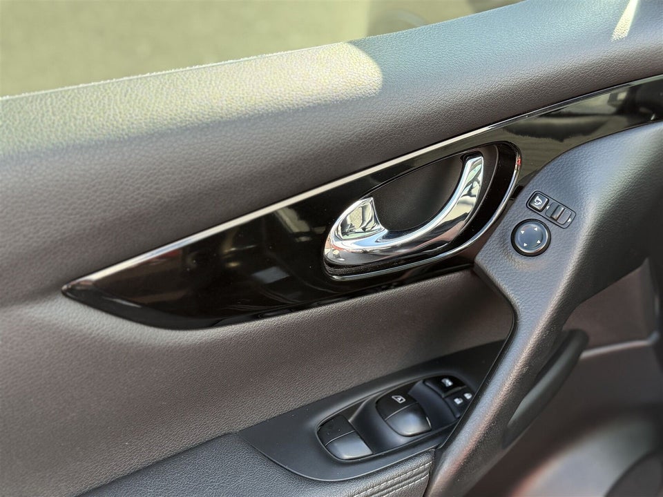 Nissan Qashqai 1,2 Dig-T 115 Tekna 5d