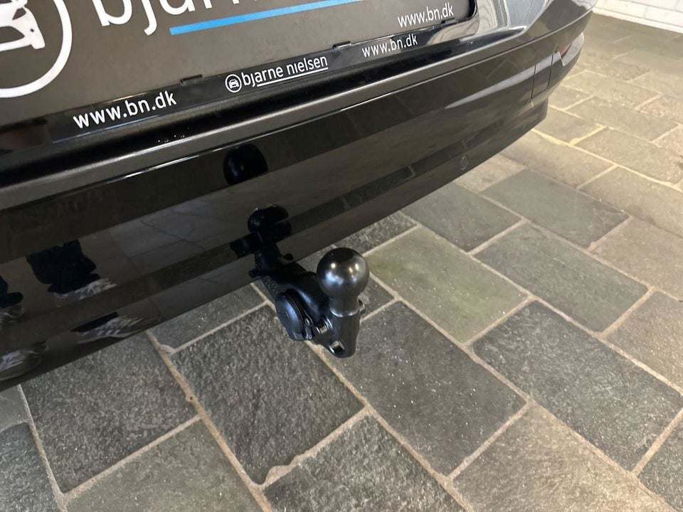 Ford Capri 82 Select Extended Range 5d