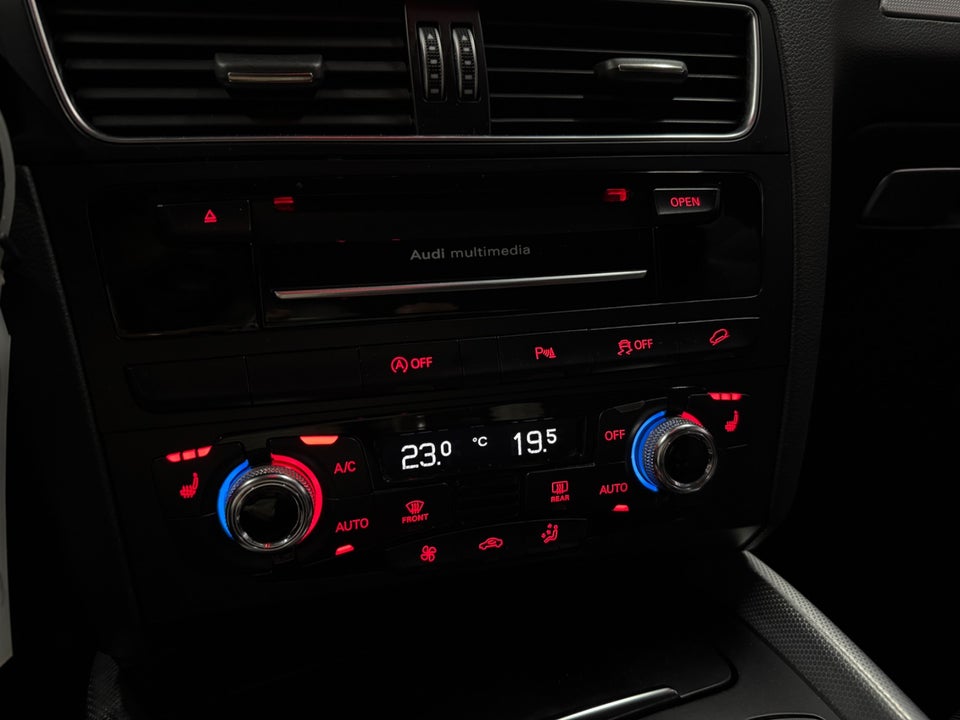 Audi Q5 3,0 TDi 245 quattro S-tr. 5d