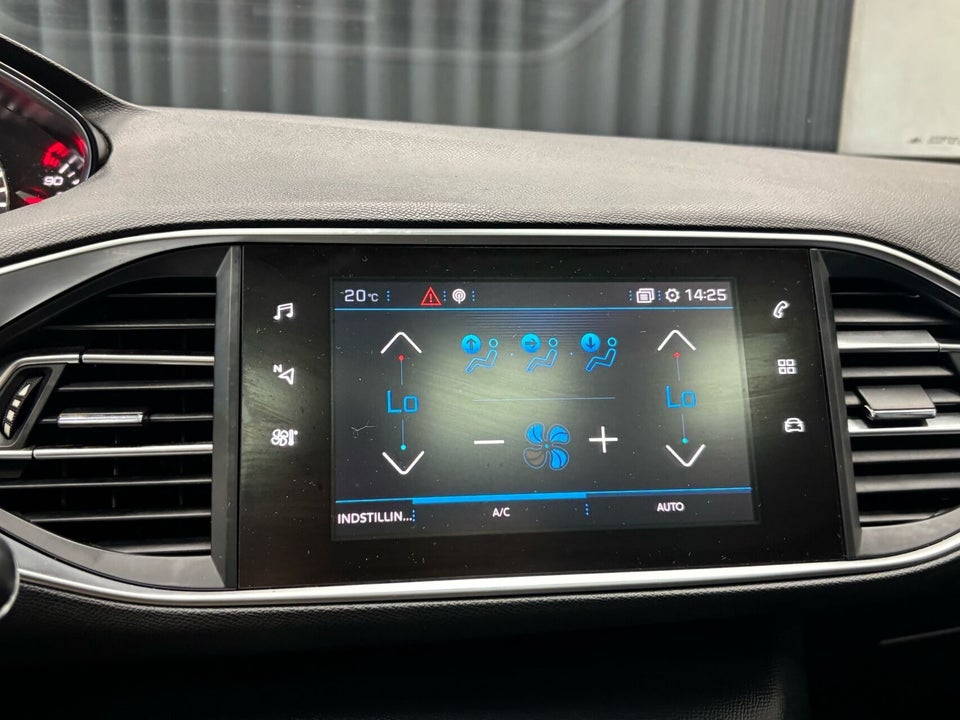 Peugeot 308 1,6 BlueHDi 120 Allure+ 5d