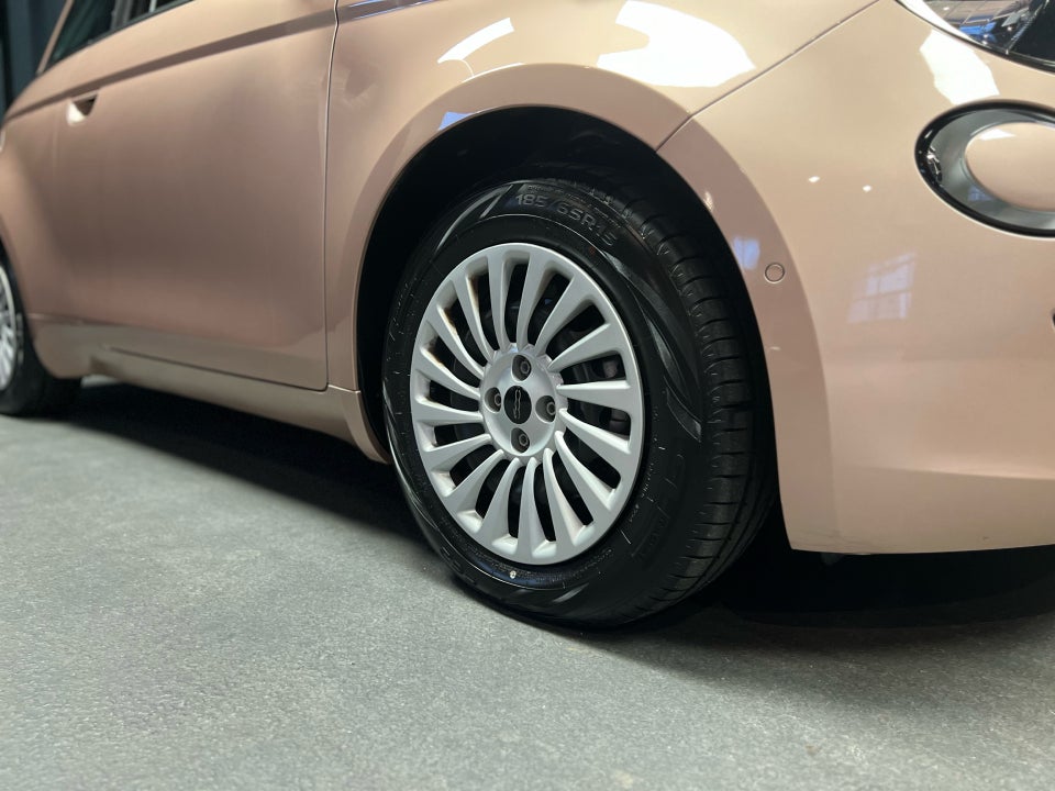 Fiat 500e 42 Icon 3d