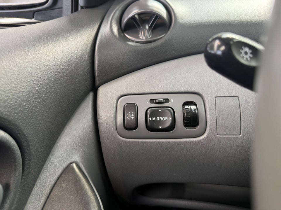 Toyota Yaris 1,0 Luna 3d