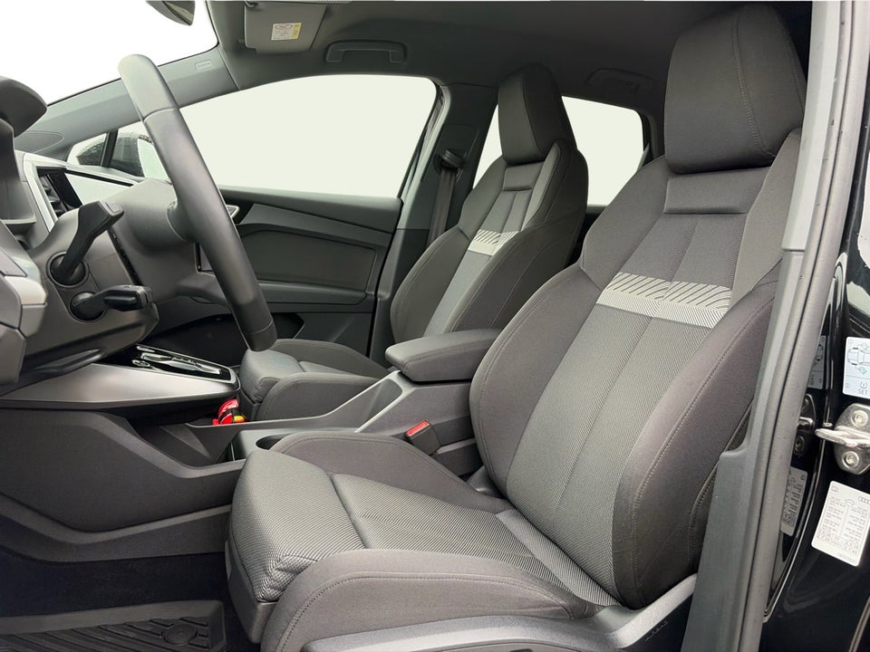 Audi Q4 e-tron 40 Attitude 5d
