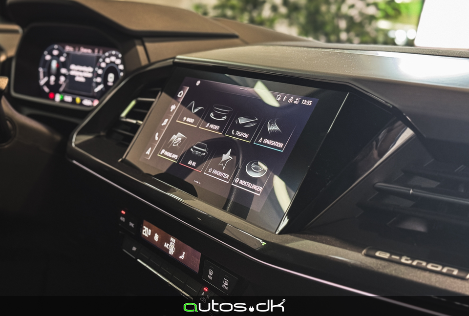 Audi Q4 e-tron 40 S-line 5d