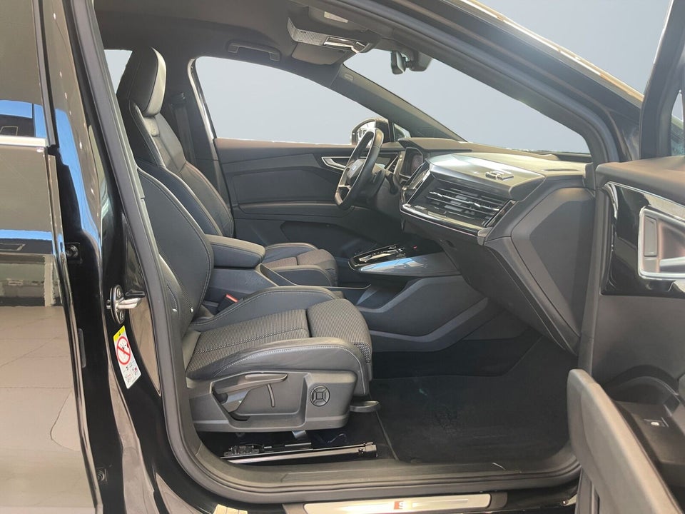 Audi Q4 e-tron 40 S-line Sportback 5d