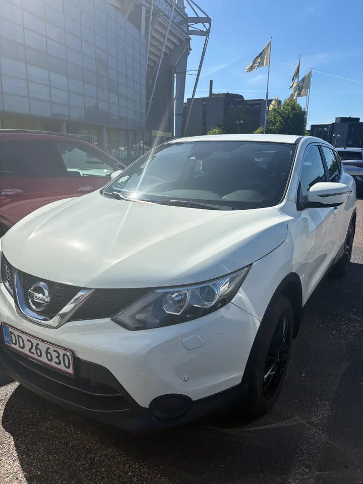 Nissan Qashqai 1,2 Dig-T 115 Acenta 5d