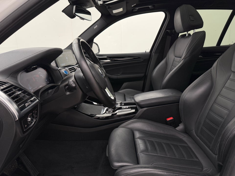 BMW iX3 Charged Plus 5d