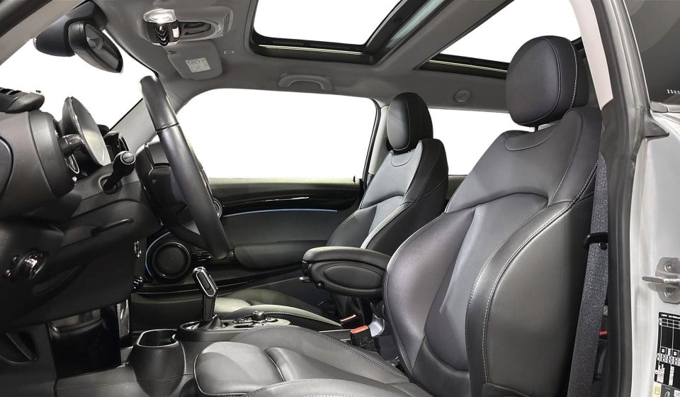 MINI Cooper SE Camden Edition 3d