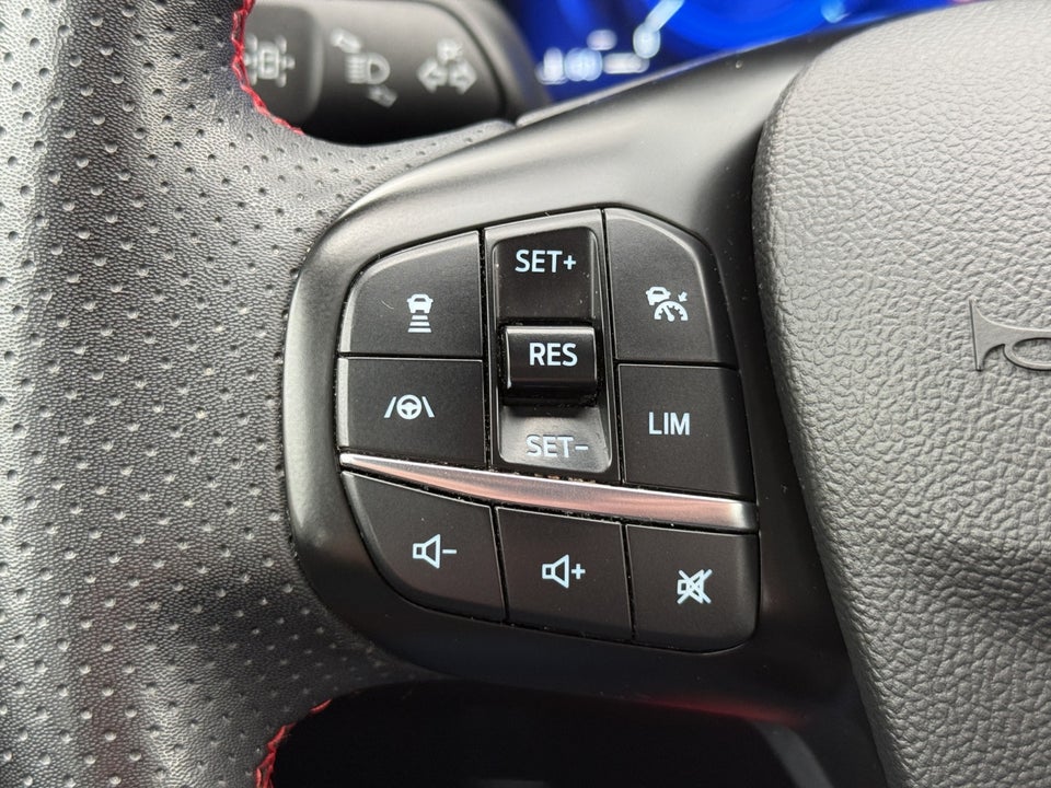 Ford Kuga 2,5 PHEV ST-Line X CVT 5d