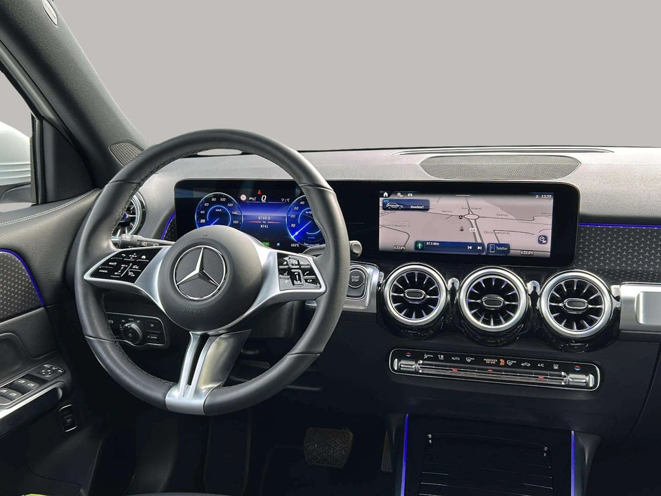 Mercedes EQB250+ Progressive 5d