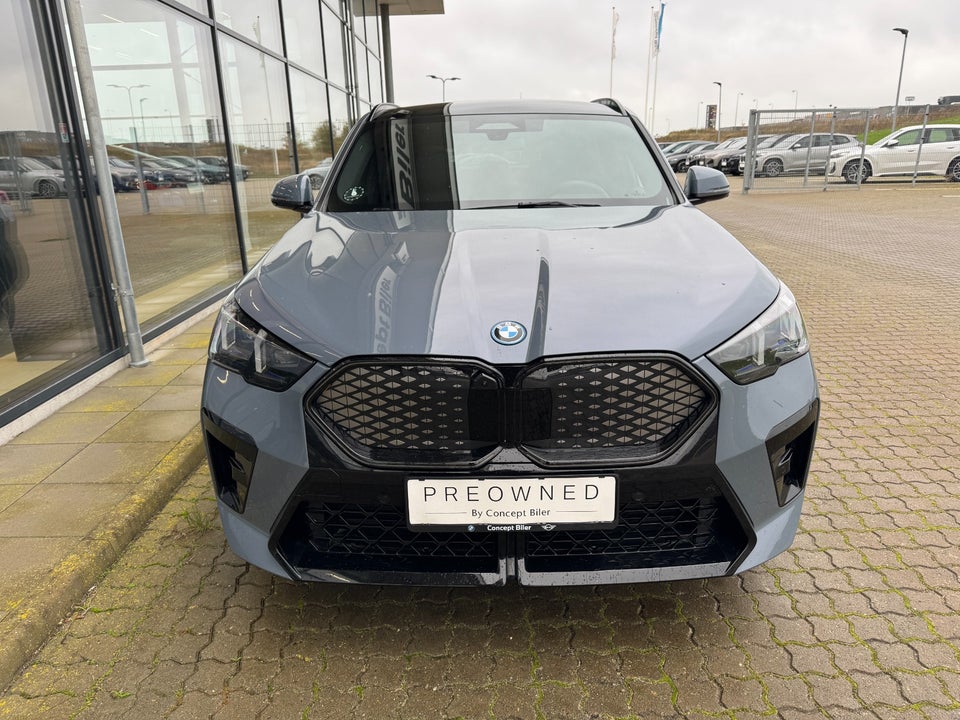 BMW iX2 xDrive30 Fully Charged M-Sport 5d