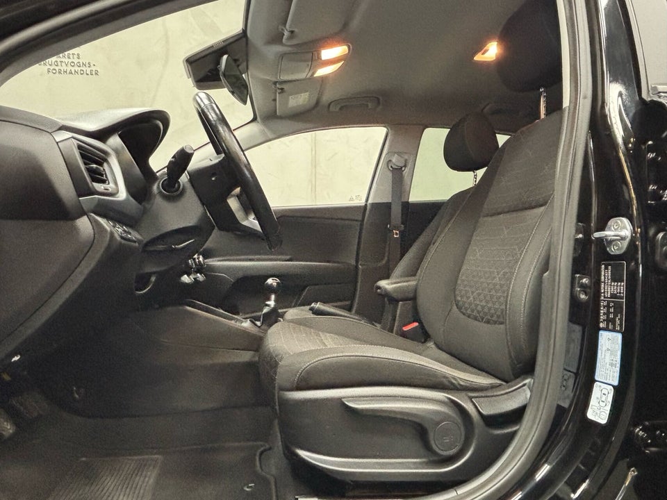 Kia Rio 1,25 MPi Base Line 5d