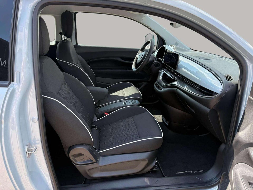 Fiat 500e 42 Icon 3d