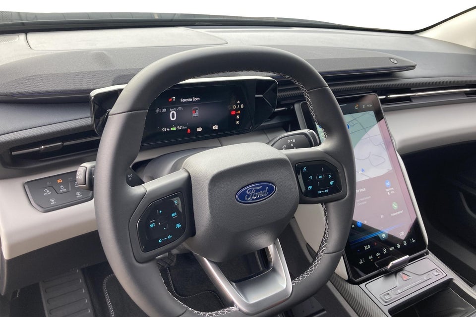 Ford Explorer 77 Premium Extended Range 5d