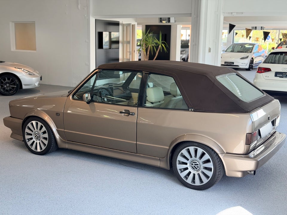 VW Golf I 1,6 Cabriolet 2d