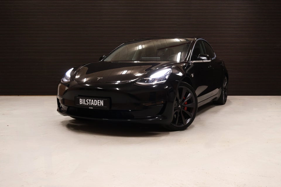 Tesla Model 3 Performance AWD 4d