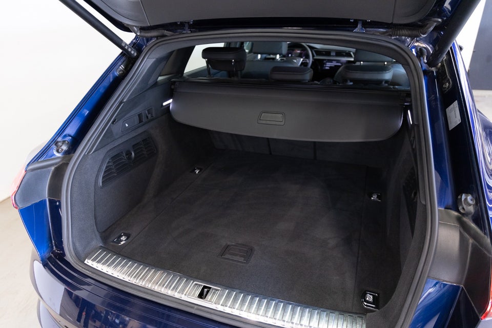 Audi e-tron 55 S-line quattro 5d