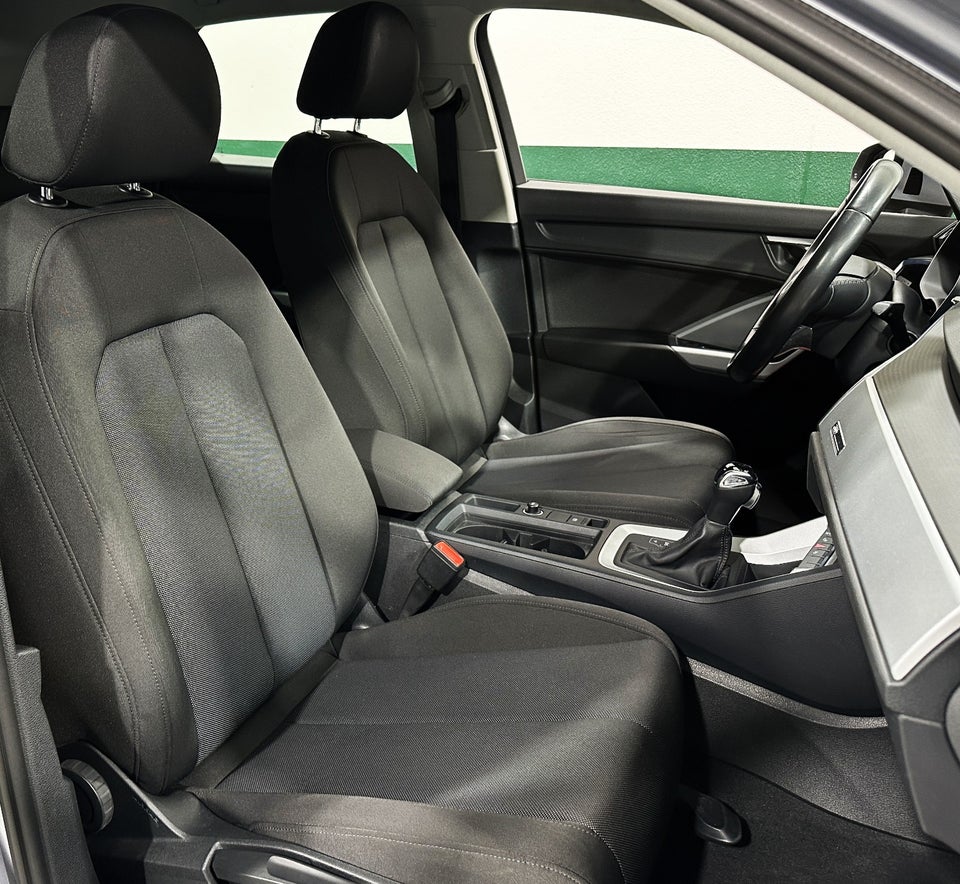 Audi Q3 45 TFSi e Attitude plus S-tr. 5d