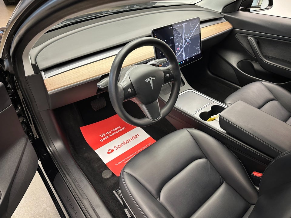 Tesla Model 3 Standard Range+ RWD 4d
