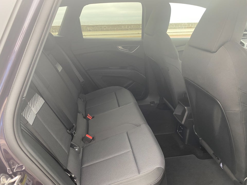 Audi Q4 e-tron 45 S-line 5d